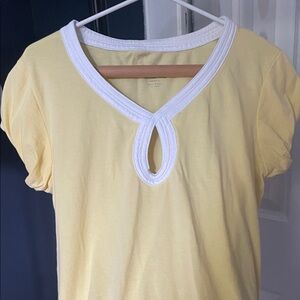 Lilly Pulitzer Women’s Yellow & White Keyhole Tee, XS- Excellent Condition